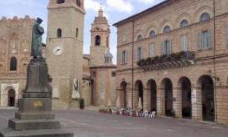 San Ginesio, il maltempo ferma l'Antica Fiera di Sant'Andrea San Ginesio, il maltempo ferma l'Antica Fiera di Sant'Andrea
