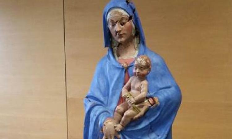 La Madonna delle rose di Ussita salvata dal sisma è stata restaurata La Madonna delle rose di Ussita salvata dal sisma è stata restaurata