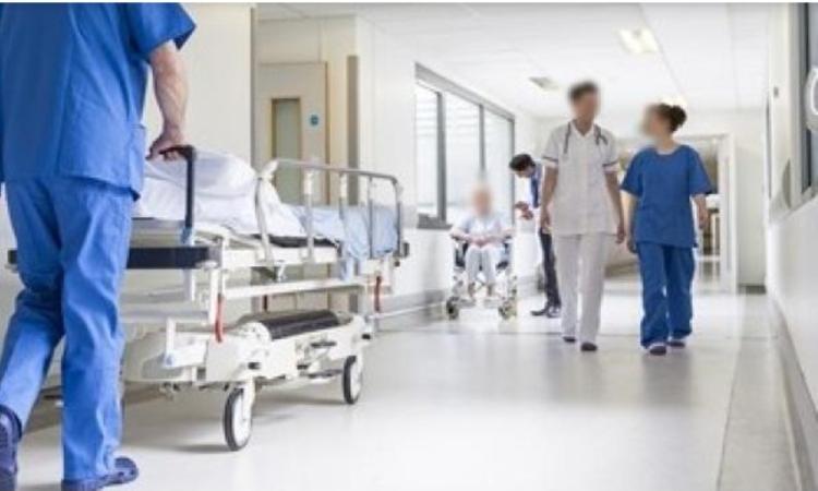 Sforzacosta, scontro tra auto: in tre al pronto soccorso Sforzacosta, scontro tra auto: in tre al pronto soccorso