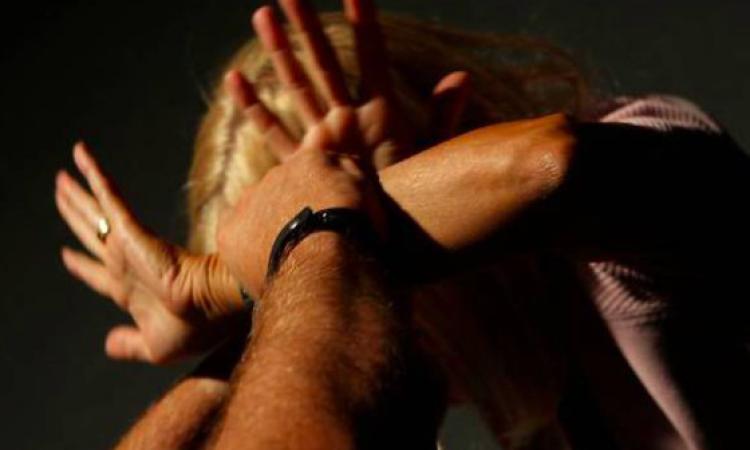 Violenza sessuale: comportamenti e circostanze che qualificano il reato