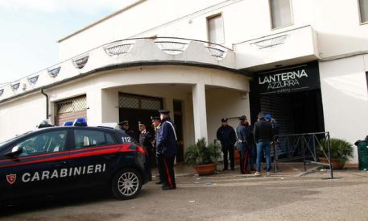 Corinaldo, i carabinieri: "Sono 680 i biglietti venduti e quasi 500 quelli staccati" Corinaldo, i carabinieri: "Sono 680 i biglietti venduti e quasi 500 quelli staccati"