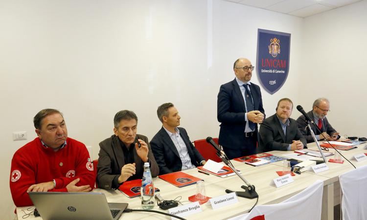 Unicam, presentato in Ateneo un progetto per la realizzazione di un campus con il sostegno della Croce Rossa Canadese Unicam, presentato in Ateneo un progetto per la realizzazione di un campus con il sostegno della Croce Rossa Canadese