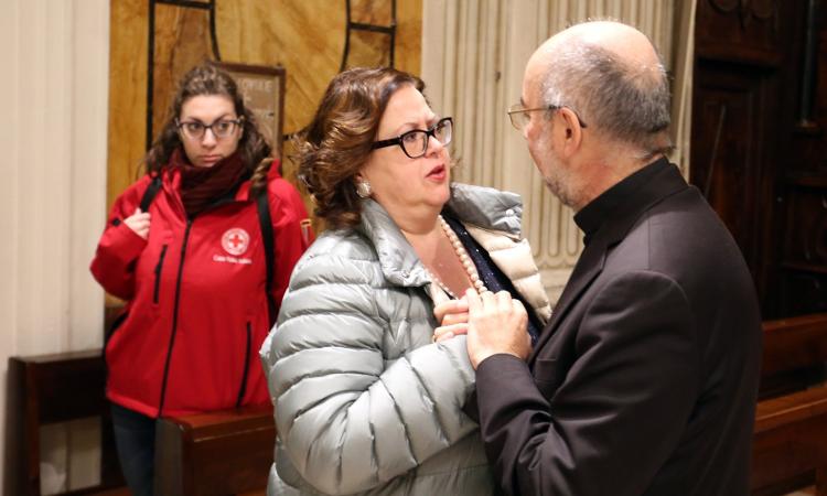 Furto alla Croce Rossa, rubati i viveri per i bisognosi Furto alla Croce Rossa, rubati i viveri per i bisognosi