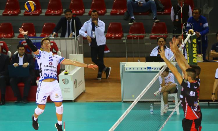 Volley Potentino, beffa sotto l'albero al tie break con Lagonegro