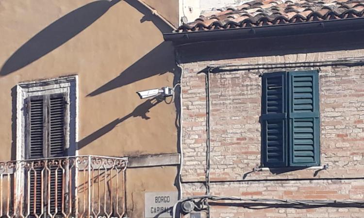Montecassiano, installate nuove telecamere di videosorveglianza (FOTO) Montecassiano, installate nuove telecamere di videosorveglianza (FOTO)