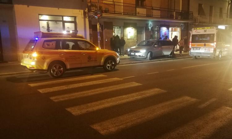 Corridonia, donna perde il controllo dell'auto e finisce contro un'abitazione (FOTO) Corridonia, donna perde il controllo dell'auto e finisce contro un'abitazione (FOTO)