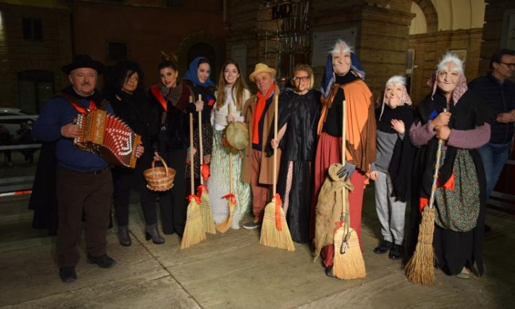 Tolentino, il 6 gennaio al Ponte del Diavolo arriva la befana