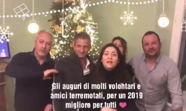 San Severino, l'iniziativa social spopola: auguri da tutta Italia ai terremotati (VIDEO) San Severino, l'iniziativa social spopola: auguri da tutta Italia ai terremotati (VIDEO)