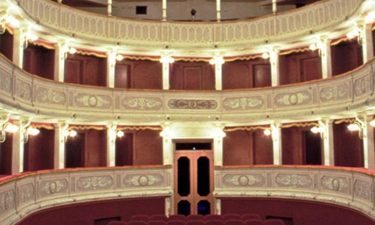 Caldarola, fondi regionali per il recupero del Teatro Comunale