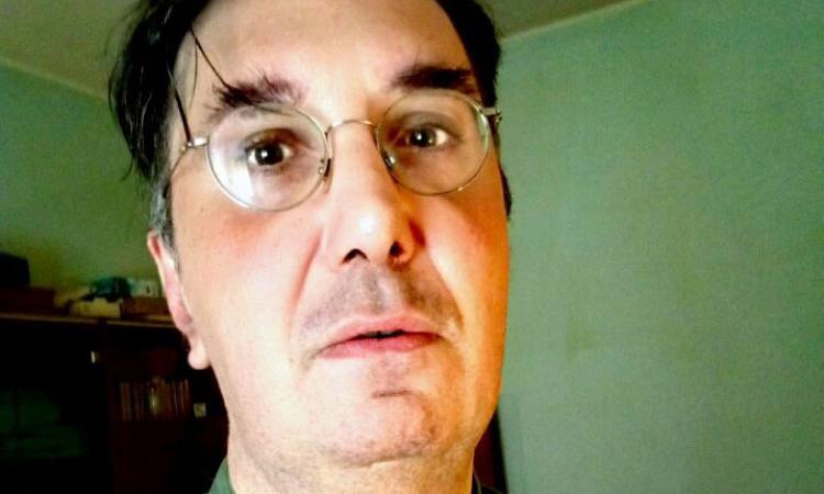 Caccia cliente omosessuale dal proprio bar: "Sono nazista, non voglio gay". Il proprietario: "Realtà distorta" Caccia cliente omosessuale dal proprio bar: "Sono nazista, non voglio gay". Il proprietario: "Realtà distorta"