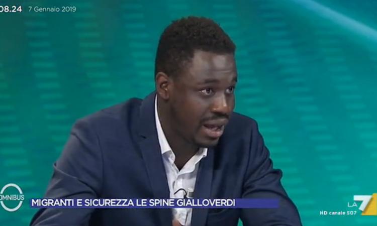 Paolo Diop (FdI) interviene a La7: "Non si può sempre accogliere, ora non c'è lavoro" (VIDEO) Paolo Diop (FdI) interviene a La7: "Non si può sempre accogliere, ora non c'è lavoro" (VIDEO)