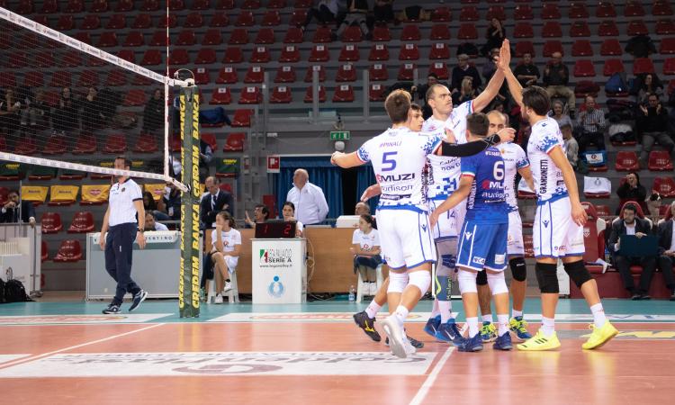 GoldenPlast Potenza Picena, domenica alle 15.30  sfida contro Lamezia