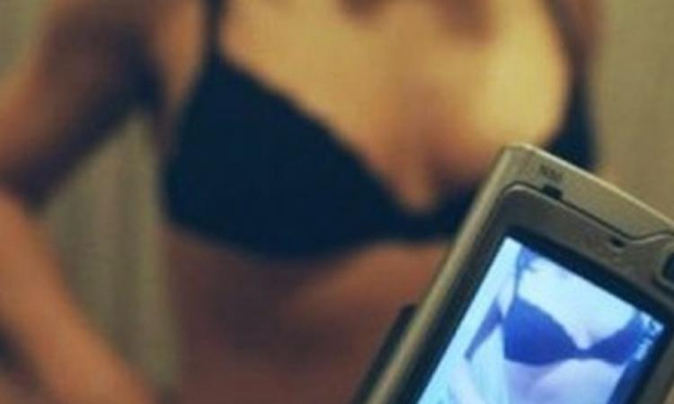 Abusi e foto hot con minori: due uomini tra cui un maceratese in manette Abusi e foto hot con minori: due uomini tra cui un maceratese in manette
