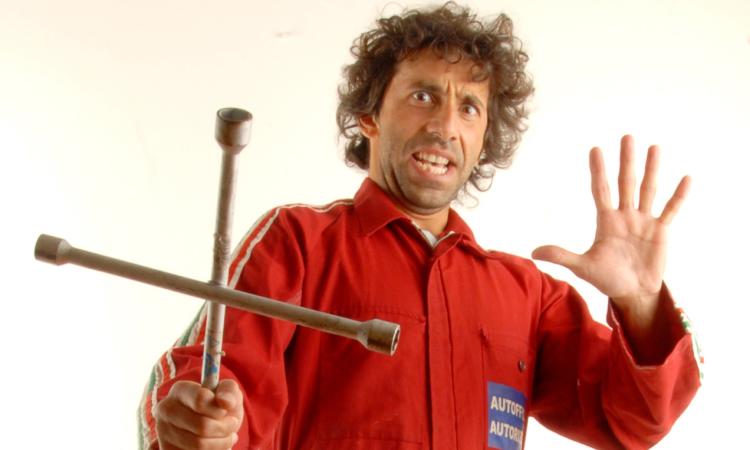 Macerata, Cabaret in Filarmonica: domenica appuntamento con Sergio Viglianese