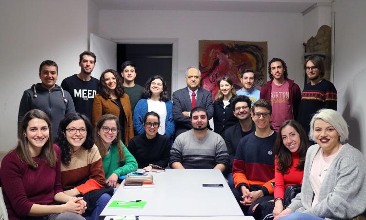 Unimc, prima riunione per il nuovo consiglio degli studenti: eletto presidente Valerio De Luce Unimc, prima riunione per il nuovo consiglio degli studenti: eletto presidente Valerio De Luce