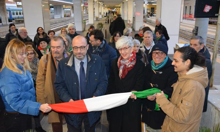 Inaugurato il "treno della memoria" alla stazione di Ancona Inaugurato il "treno della memoria" alla stazione di Ancona