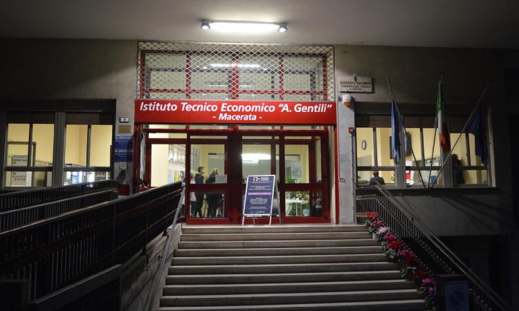Nuovi Open days all' l’ITE “A. Gentili “ di Macerata Nuovi Open days all' l’ITE “A. Gentili “ di Macerata