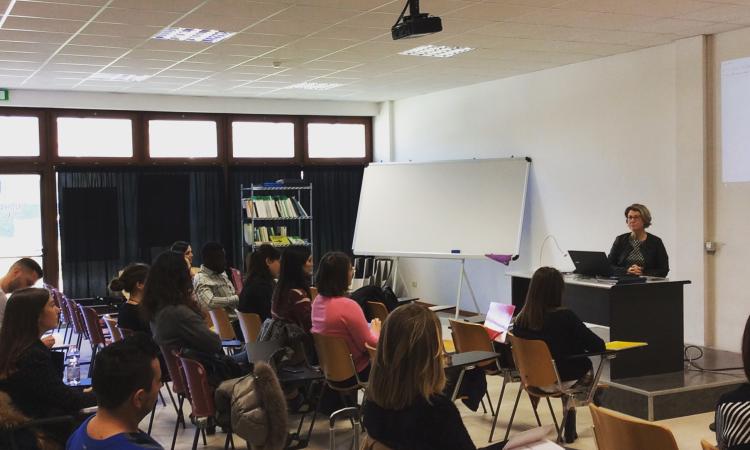 Prosegue il successo del Master Unicam in Scienza dei Prodotti Cosmetici e Dermatologici Prosegue il successo del Master Unicam in Scienza dei Prodotti Cosmetici e Dermatologici