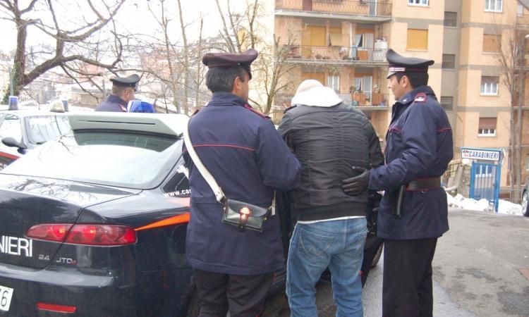 Civitanova, giovane non rispetta il foglio di via: era in possesso di un coltello proibito