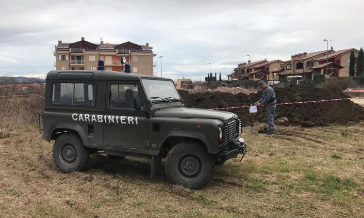 Montecassiano, scoperta discarica abusiva di rifiuti speciali: 2 denunciati (VIDEO e FOTO) Montecassiano, scoperta discarica abusiva di rifiuti speciali: 2 denunciati (VIDEO e FOTO)