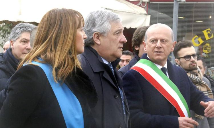 Caldarola, inaugurata la nuova scuola: “Grazie ai soci Coop. I giovani sono il nostro patrimonio”. (FOTO E VIDEO)