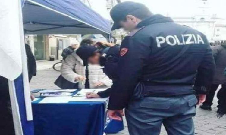 Poliziotti firmano una petizione pro- Salvini: la Questura apre un'inchiesta Poliziotti firmano una petizione pro- Salvini: la Questura apre un'inchiesta