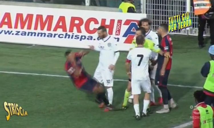 Sangiustese: lo "svenimento" di Cheddira finisce a Striscia la Notizia (VIDEO)
