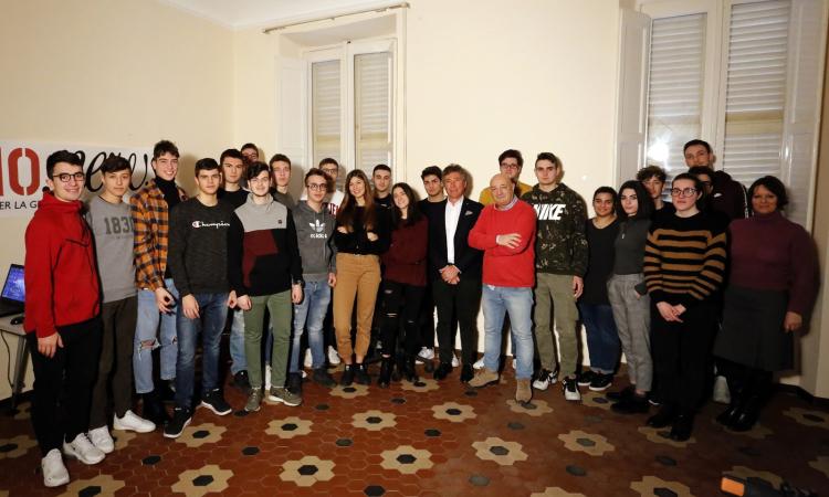 I ragazzi del "Galilei" in visita da Picchio News: giornalismo e scuola si incontrano (FOTO E VIDEO)