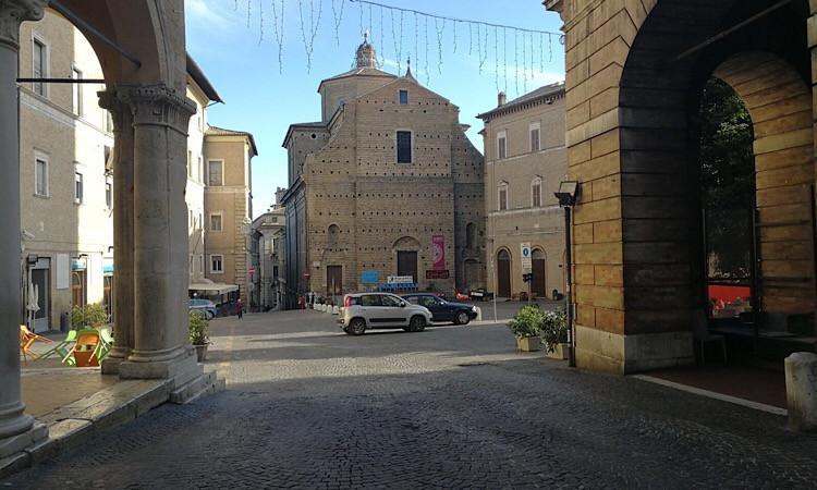 Macerata stasera protagonista di Weekend il programma in onda su Marco Polo