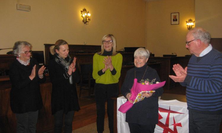 Civitanova, consegnato il premio "Città, Cultura e Solidarietà" a Jole Morresi Civitanova, consegnato il premio "Città, Cultura e Solidarietà" a Jole Morresi