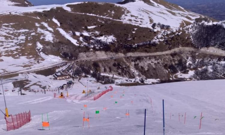 Scialpinismo in notturna, gara di slalom e molto altro: ricco week-end a Sarnano