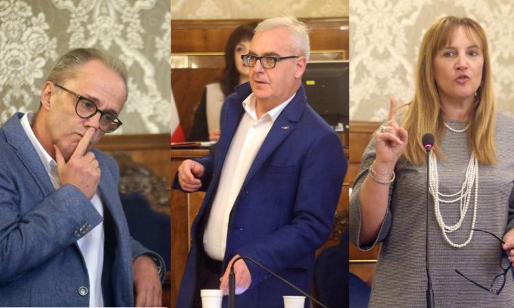 Tensione in aula consiliare, Carancini non c'è. Pantana: "Mi risponda, oppure arrestatemi" (FOTO) Tensione in aula consiliare, Carancini non c'è. Pantana: "Mi risponda, oppure arrestatemi" (FOTO)