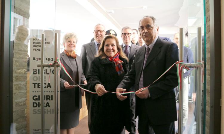 Unimc, nuova luce per la Biblioteca Giuridica (FOTO) Unimc, nuova luce per la Biblioteca Giuridica (FOTO)