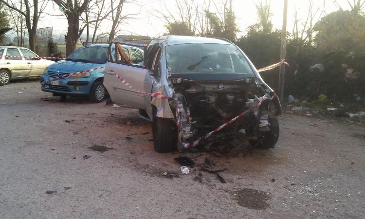 Porto Recanati, vasta operazione all'Hotel House: scoperta discarica abusiva, sequestrati 104 grammi di eroina e denunciate 4 persone (FOTO) Porto Recanati, vasta operazione all'Hotel House: scoperta discarica abusiva, sequestrati 104 grammi di eroina e denunciate 4 persone (FOTO)