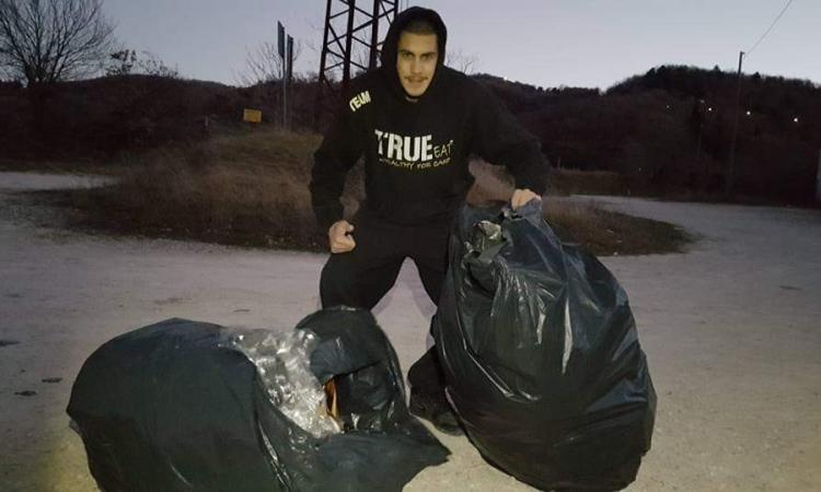 Serrapetrona, manifestazione di pesca al lago di Caccamo per la promozione del "carpfishing" Serrapetrona, manifestazione di pesca al lago di Caccamo per la promozione del "carpfishing"