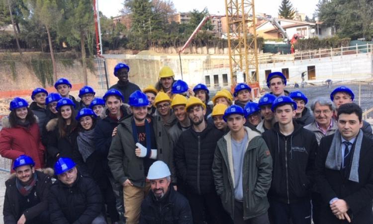 Macerata, "pubblico" d'eccezione per i cantieri della Nuova Villalba (FOTO E VIDEO)
