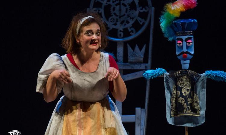 Caldarola, la rassegna "Il Gusto del Teatro" chiude con l'opera "La Cenerentola Maritata" (FOTO)