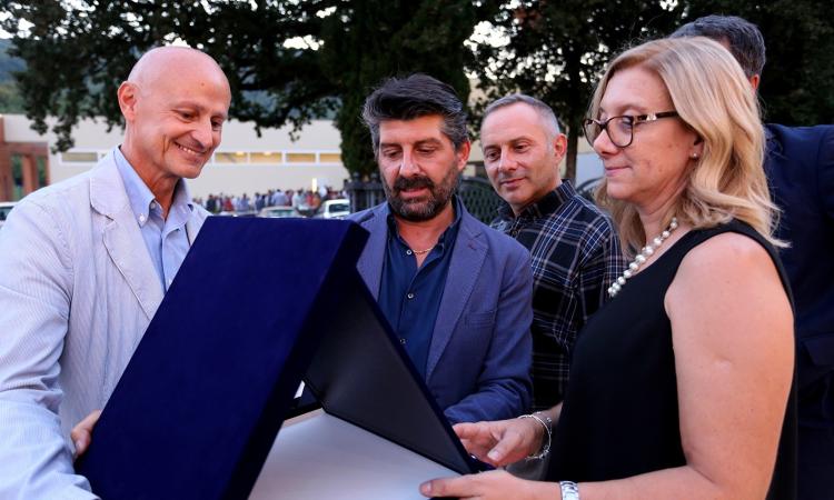 "Mantenere un forte legame con il territorio". La tenacia della Vernaccia di Serrapetrona DOC di Quacquarini (FOTO E VIDEO) "Mantenere un forte legame con il territorio". La tenacia della Vernaccia di Serrapetrona DOC di Quacquarini (FOTO E VIDEO)