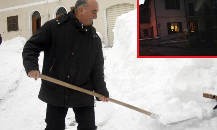 Montecavallo. Il caso: “Il Sindaco vive da sempre nella sua casa inagibile”. Lui si difende: “Solo nei periodi invernali”