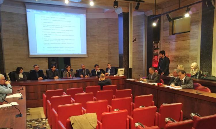 Tavolo unitario professioni economiche e giuridiche: "La politica ci ascolti, no a Zona franca urbana" Tavolo unitario professioni economiche e giuridiche: "La politica ci ascolti, no a Zona franca urbana"