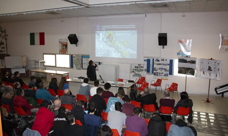 "Il ruolo della geologia nella ricostruzione": ieri l'incontro al Bramante Pannaggi di Macerata "Il ruolo della geologia nella ricostruzione": ieri l'incontro al Bramante Pannaggi di Macerata