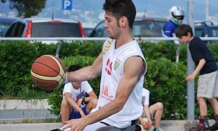 “Le Sfide dei Campioni: emozionanti imprese tra i grandi dello sport”: domani la presentazione del libro a Porto Potenza Picena “Le Sfide dei Campioni: emozionanti imprese tra i grandi dello sport”: domani la presentazione del libro a Porto Potenza Picena