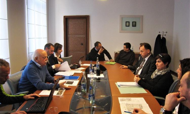 Conferenza dei Servizi: si sblocca il progetto di 5 milioni per la messa in sicurezza della Sarnano-Sassotetto Conferenza dei Servizi: si sblocca il progetto di 5 milioni per la messa in sicurezza della Sarnano-Sassotetto