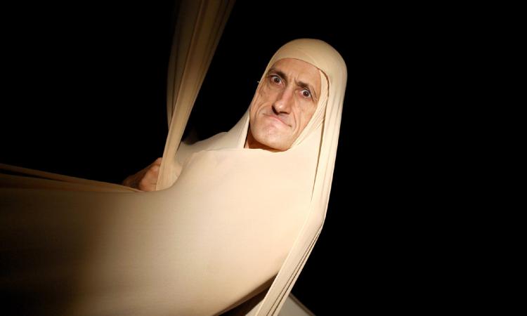 Macerata, i Leoni d’oro Mastrella e Rezza al Teatro Lauro Rossi con Fratto-X