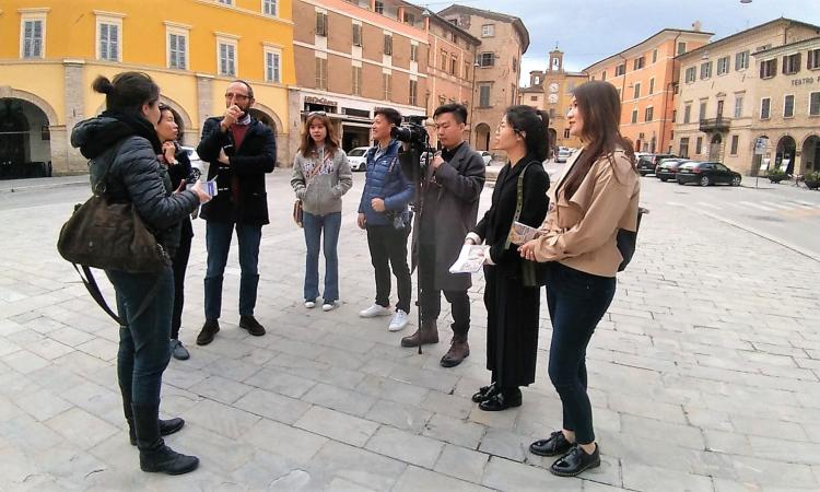 Terremoto e turismo: giornalisti cinesi in visita a San Severino per un progetto di rinascita dopo il sisma