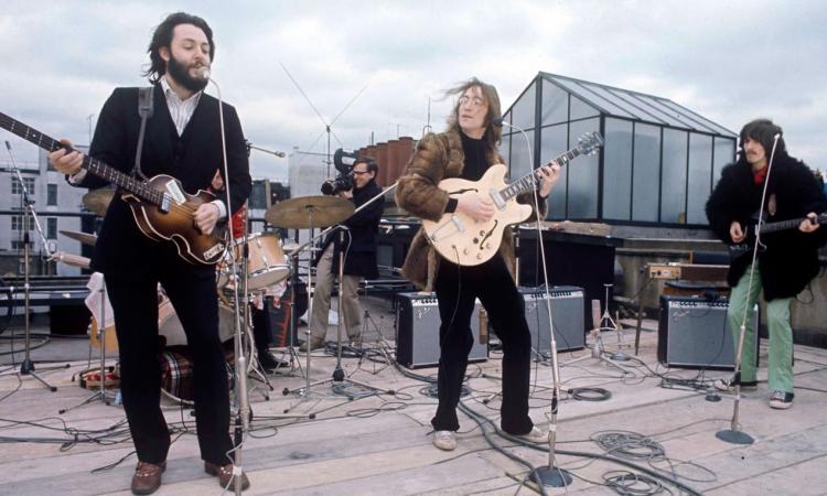 Civitanova, Massimo Donà conduce “ABBEY ROAD 1969 – la filosofia dei Beatles e dei Rolling Stones”