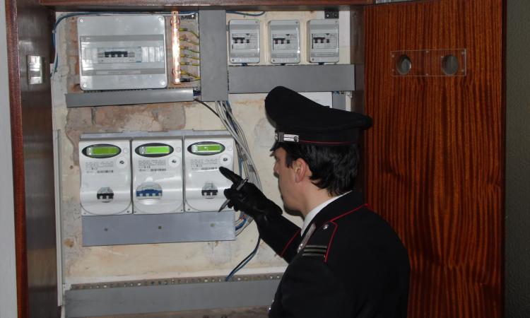 Cingoli, quartetto marocchino "ruba" energia elettrica per la propria abitazione