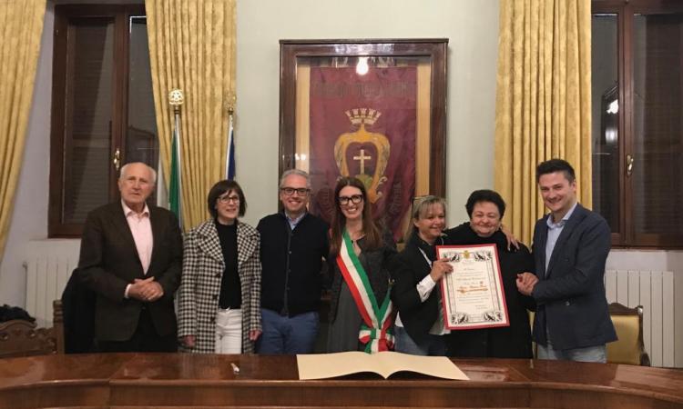 Potenza Picena, il sindaco Tartabini premia le attività commerciali più longeve