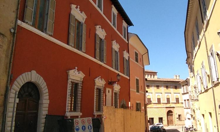 San Severino, torna agibile un edificio in centro con 2 abitazioni e 2 negozi