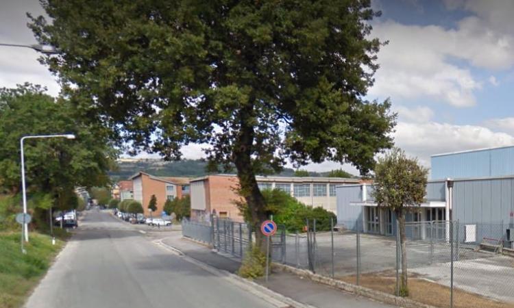 San Severino Marche, cambia la viabilità per installazione del cantiere dell'ITTS "Divini" San Severino Marche, cambia la viabilità per installazione del cantiere dell'ITTS "Divini"